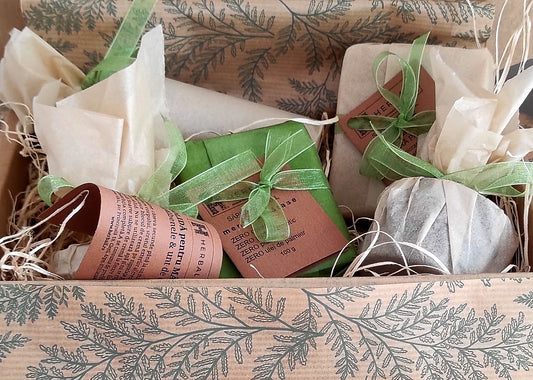 Set de cosmetice cu plante medicinale