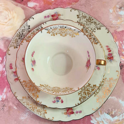 Set cadou vintage cu porțelan bavarez auriu