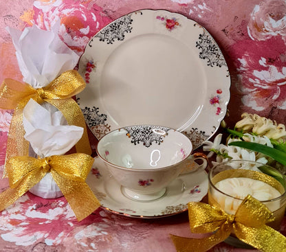 Set cadou vintage cu porțelan bavarez auriu