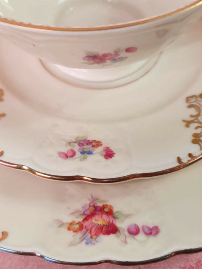 Set cadou vintage cu porțelan bavarez auriu