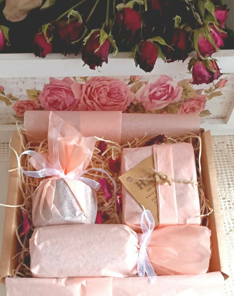 Set cadou roz bonbon - ten & corp